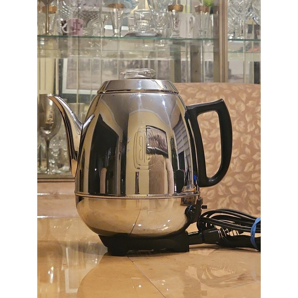 Vintage General Electric "Pot Belly" Coffee Percolator Model 18P40